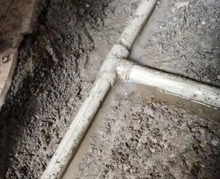 石拐漏水维修电话